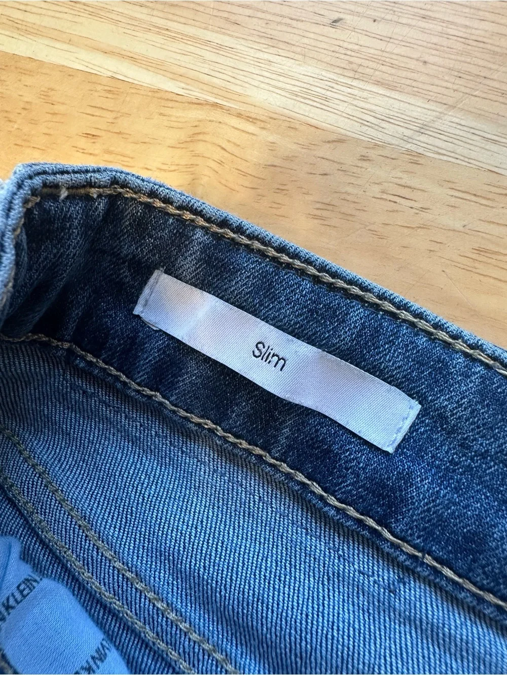 Calvin Klein Men’s Slim Medium Wash Jean Size 36 X 30 Casual Denim